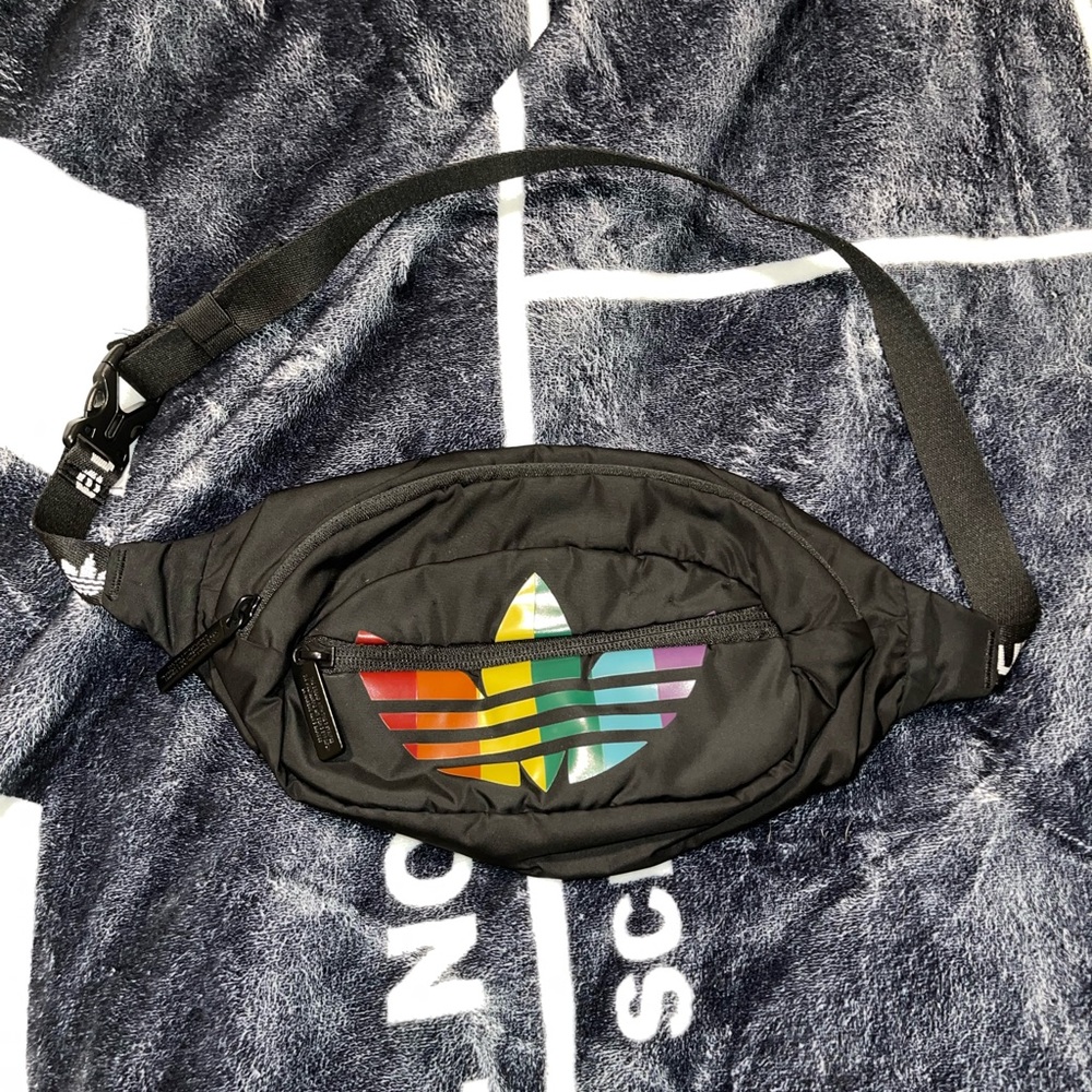 Adidas love unites belt bag 🌈